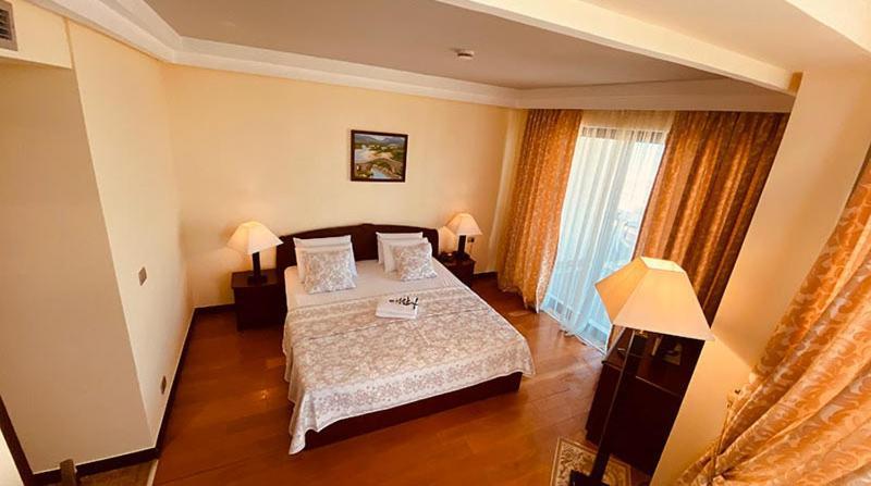 Vela Hotel Restaurant Голем Екстер'єр фото