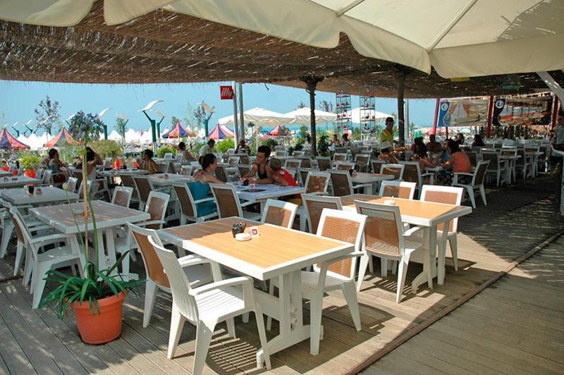 Vela Hotel Restaurant Голем Екстер'єр фото